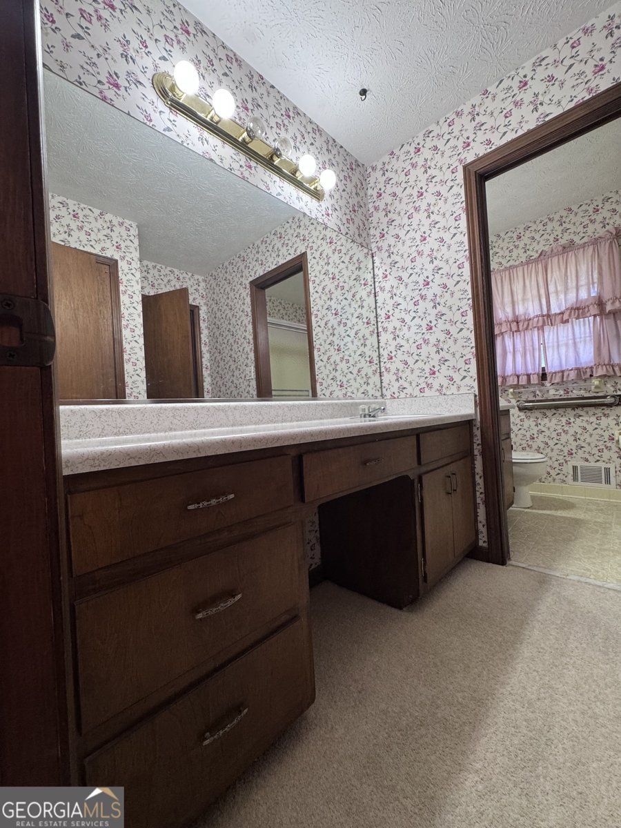 2604 HICKORY VALLEY Drive Snellville - 11