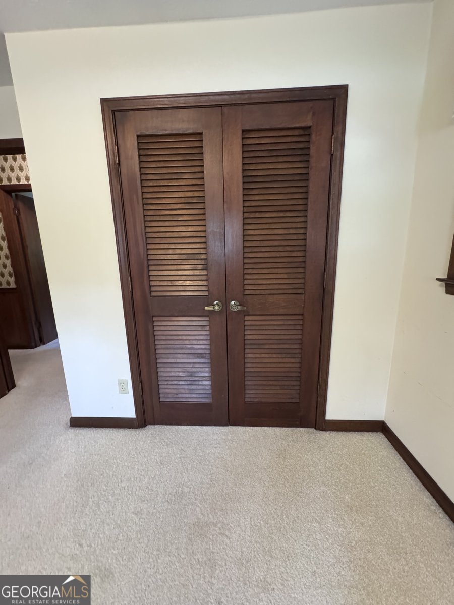 2604 HICKORY VALLEY Drive Snellville - 8