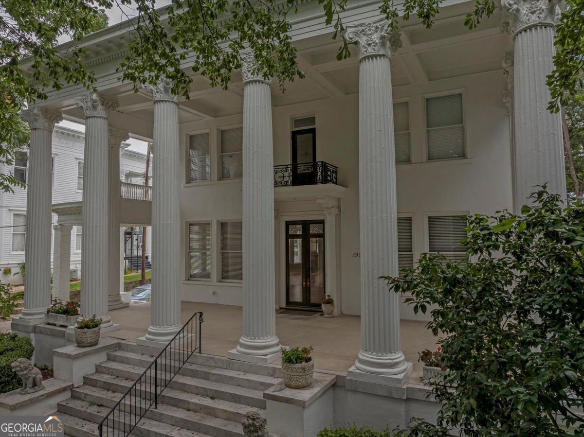 195 College Street Macon - 1