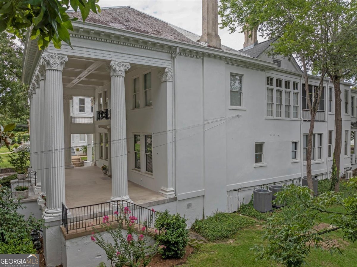 195 College Street Macon - 60