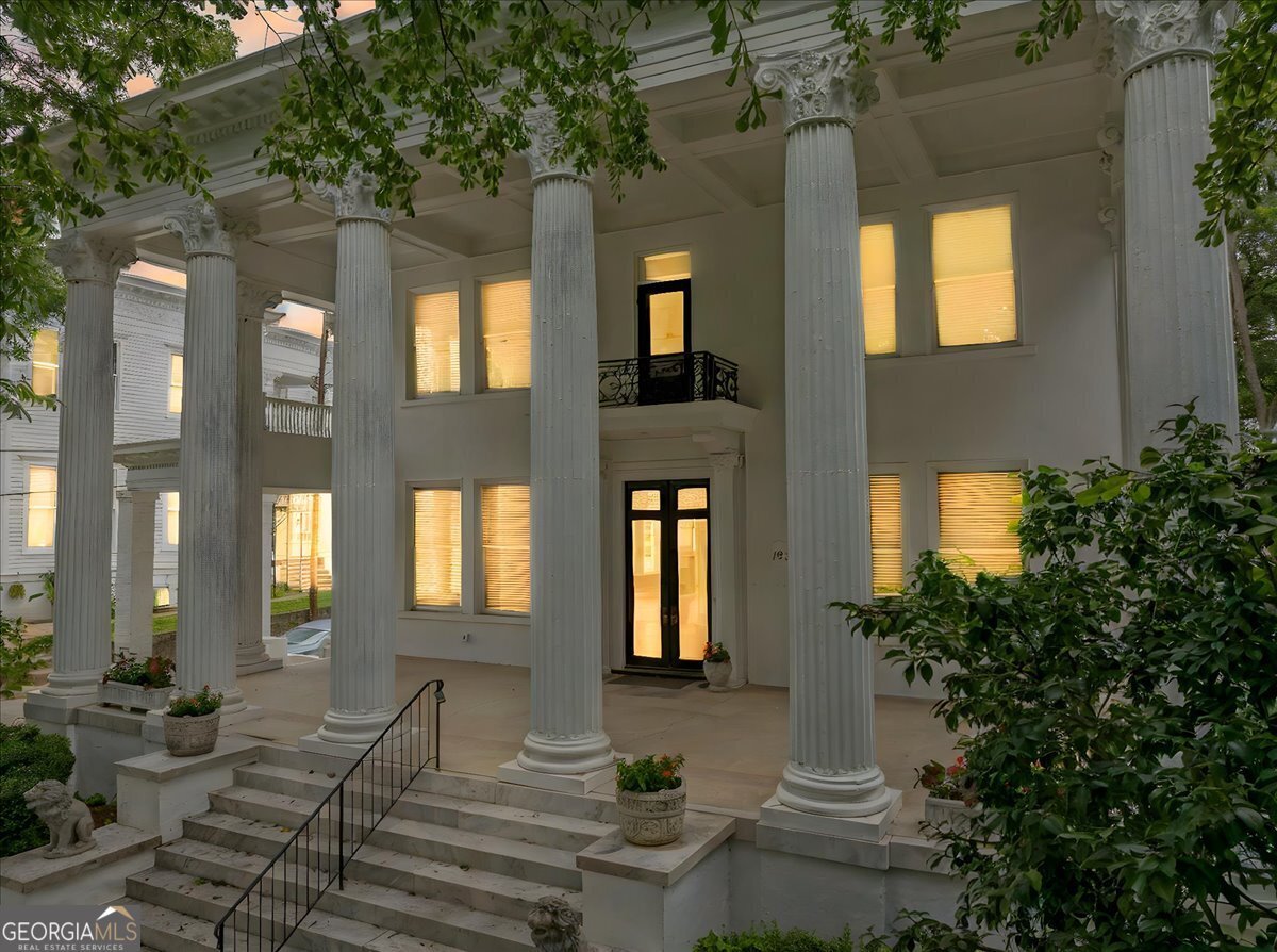 195 College Street Macon - 8