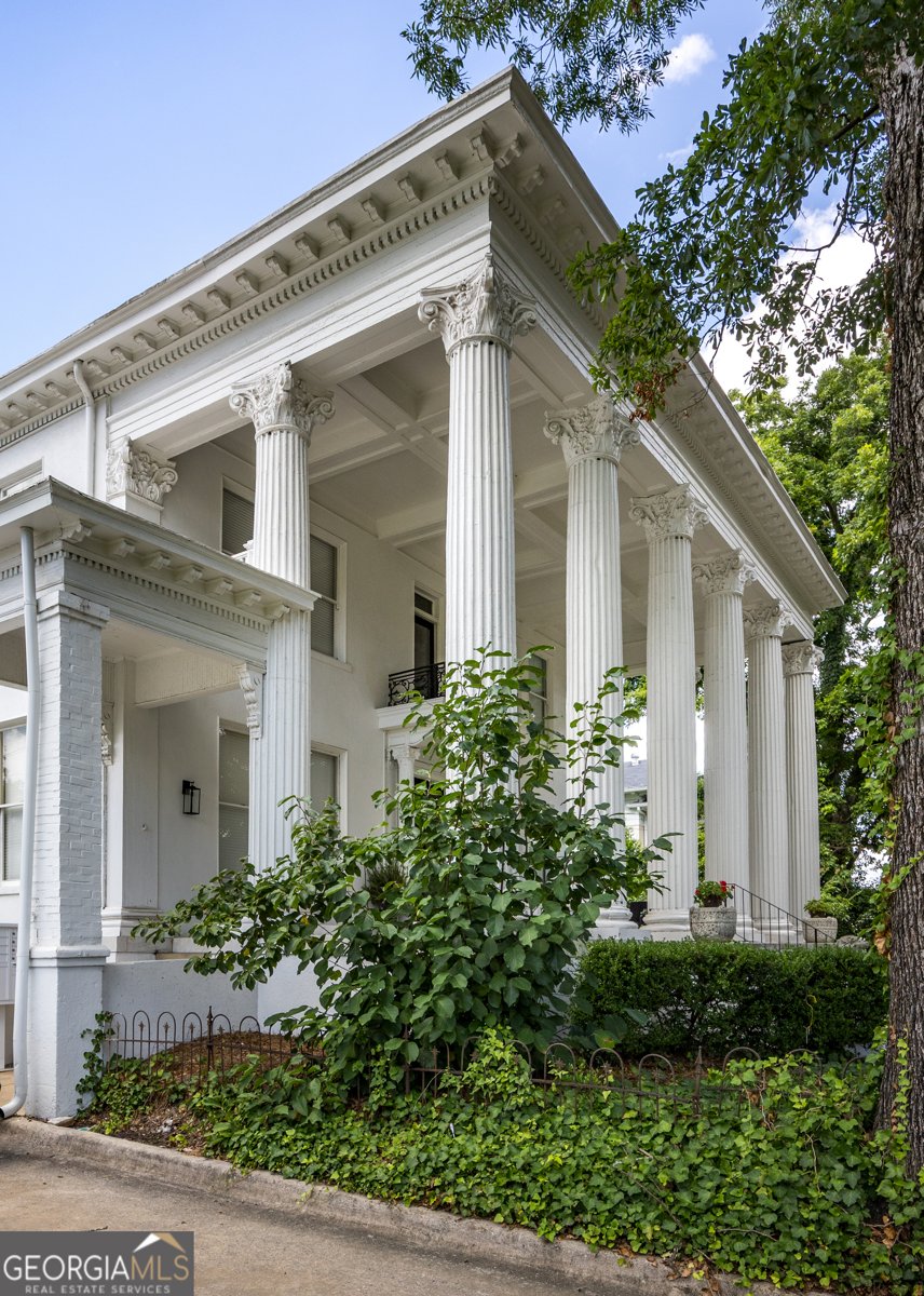 195 College Street Macon - 84