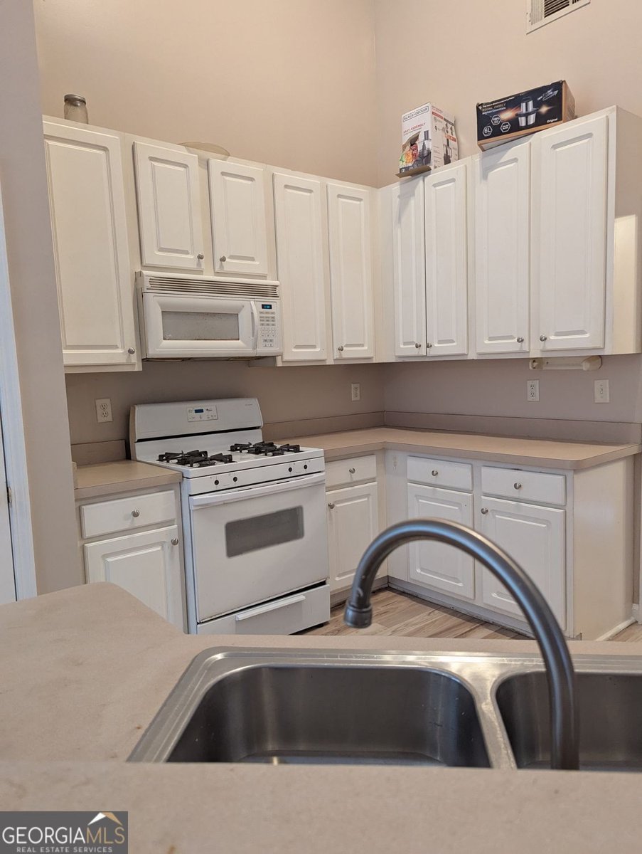 385 Avian Forest Drive Stockbridge - 6