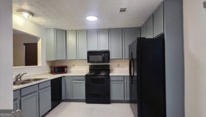 5851 Giles Road Lithonia - 4