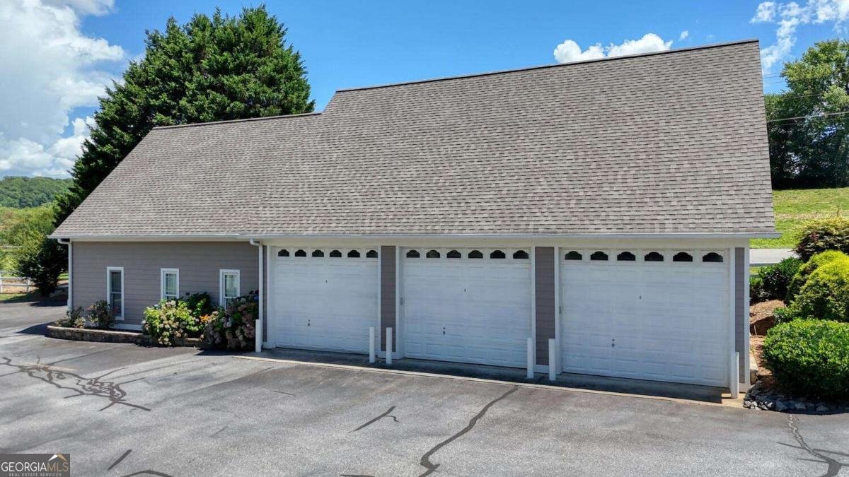 2267 Eastgate Drive Hiawassee - 47