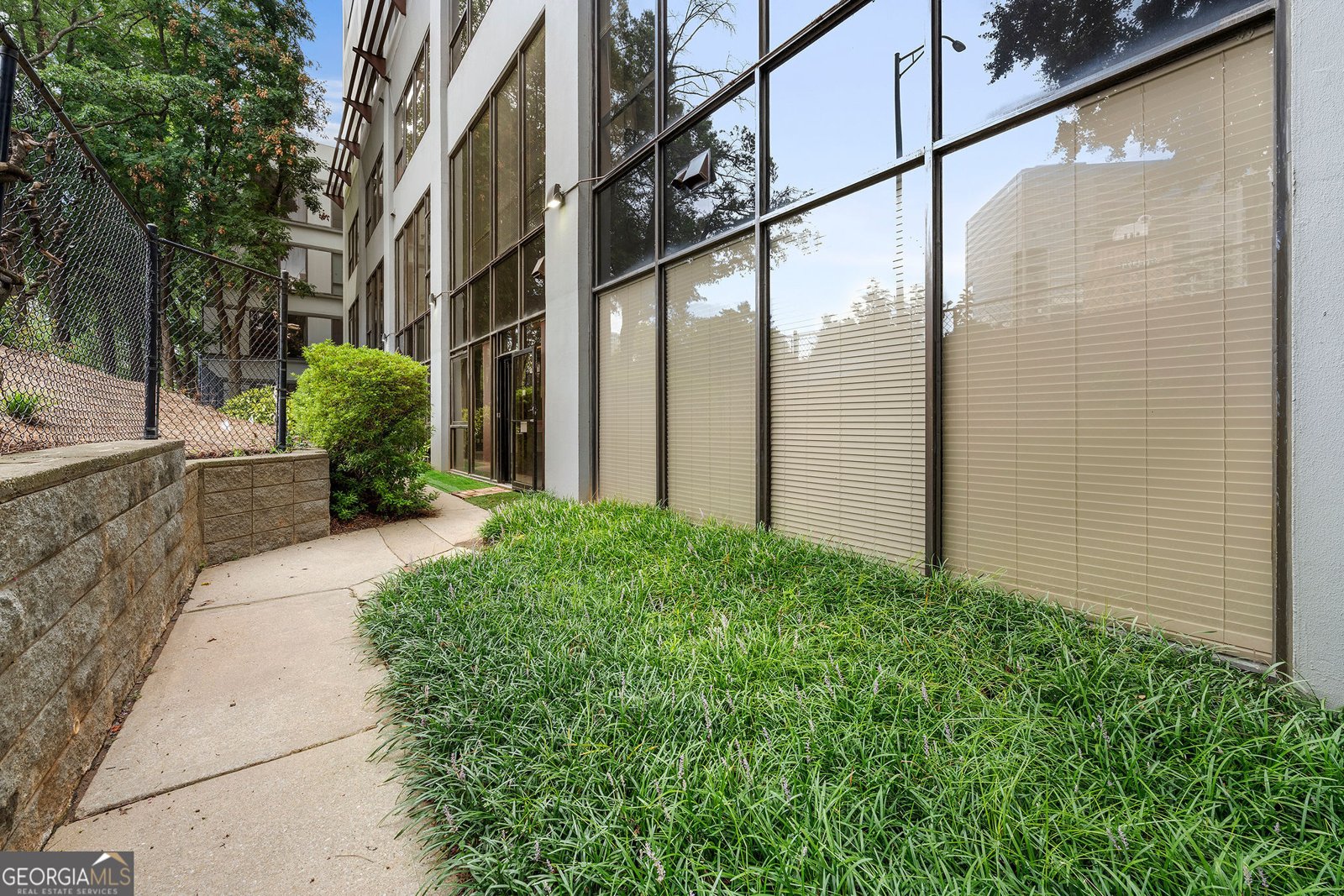 120 Ralph Mcgill Boulevard Atlanta - 29