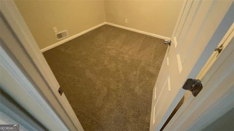 2702 LOGHAVEN Drive Atlanta - 11