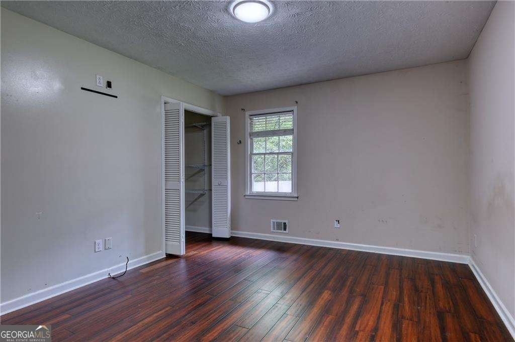 3185 Village Glen Trail Snellville - 14