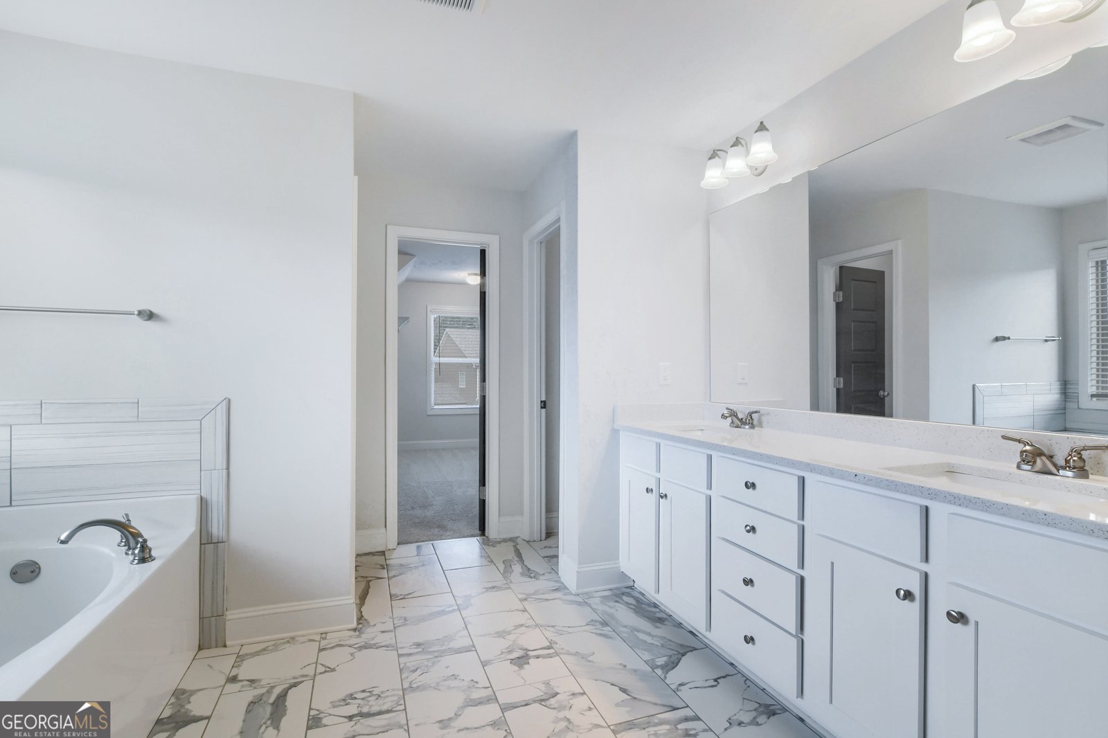 1740 Cobblefield Circle Dacula - 16