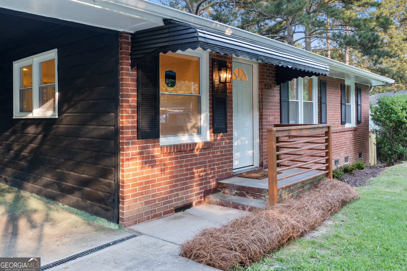 753 Commodore Drive Atlanta - 1