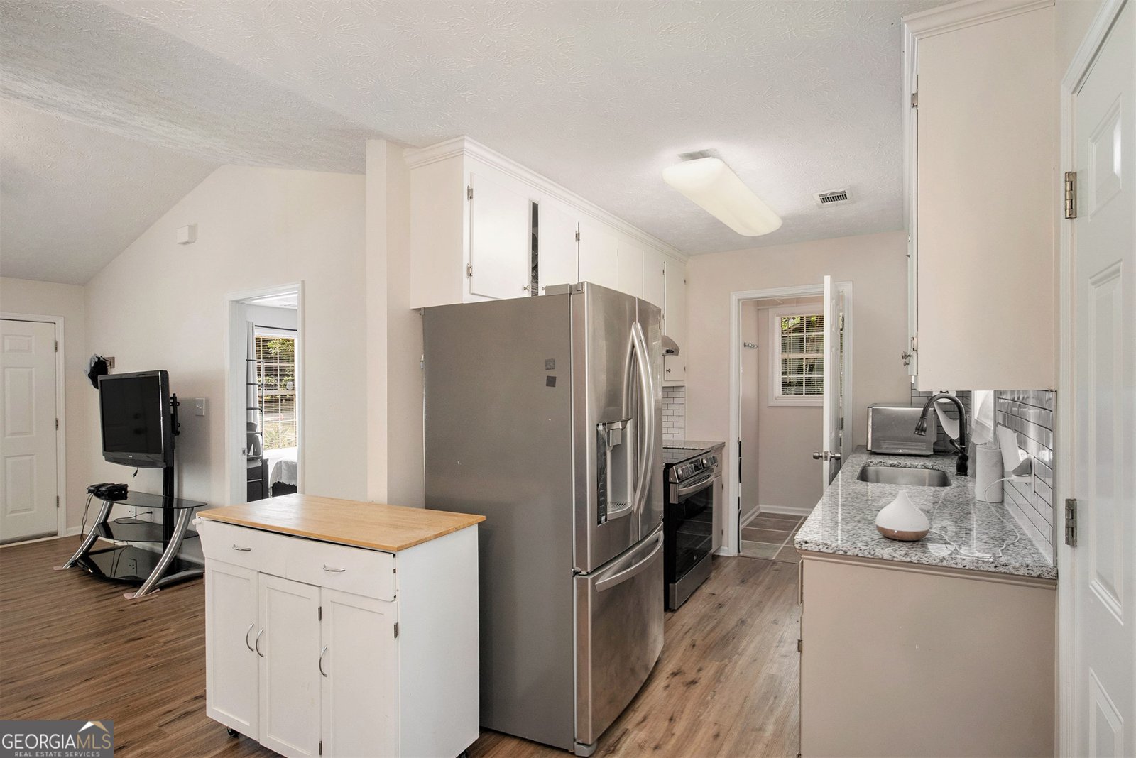 40 Mimosa Street Winder - 11