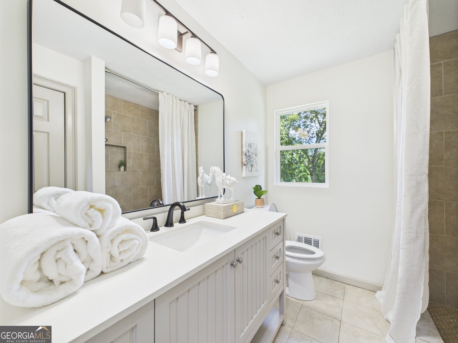 4009 Rogers Road Lizella - 27