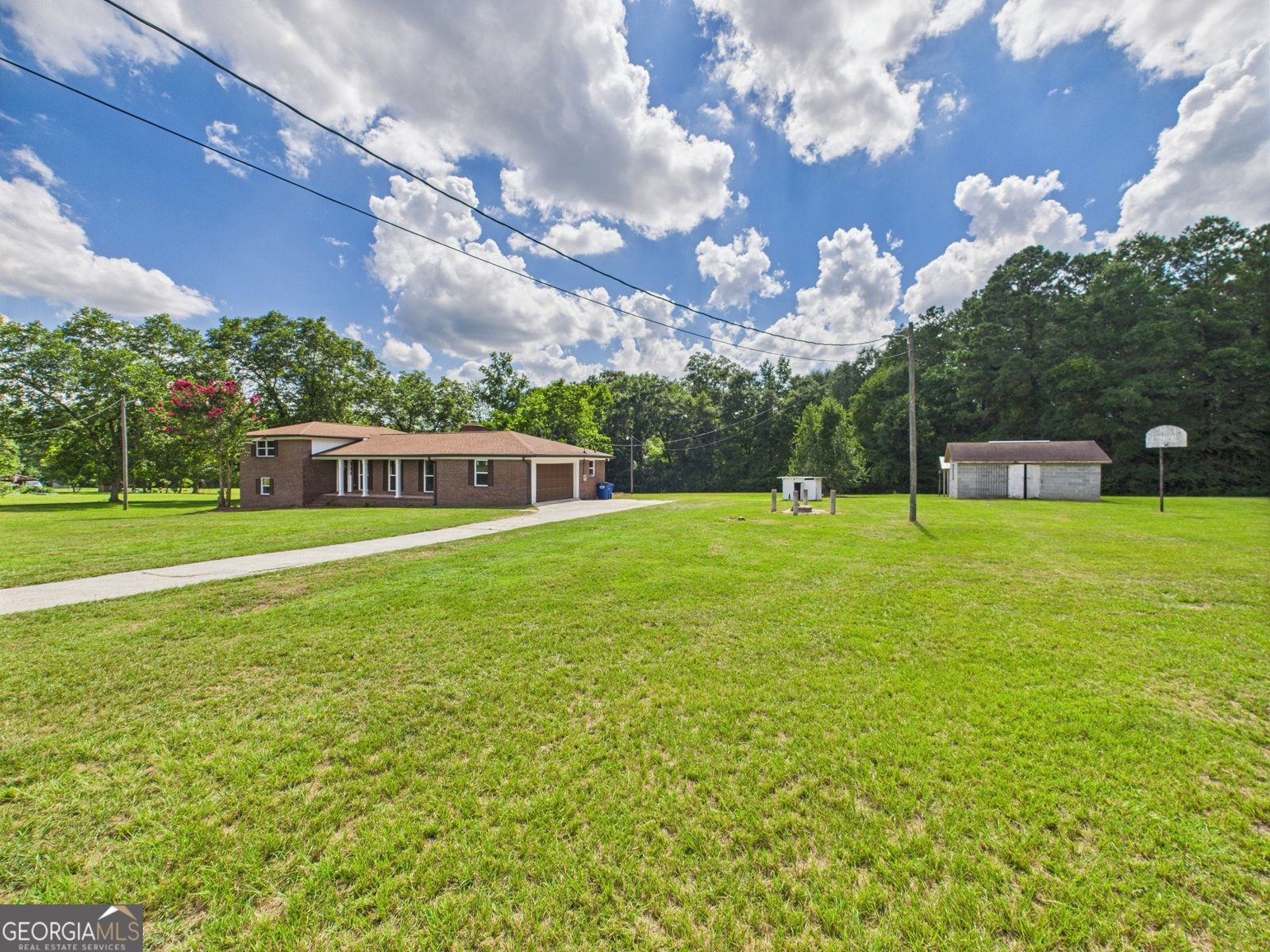 4009 Rogers Road Lizella - 45