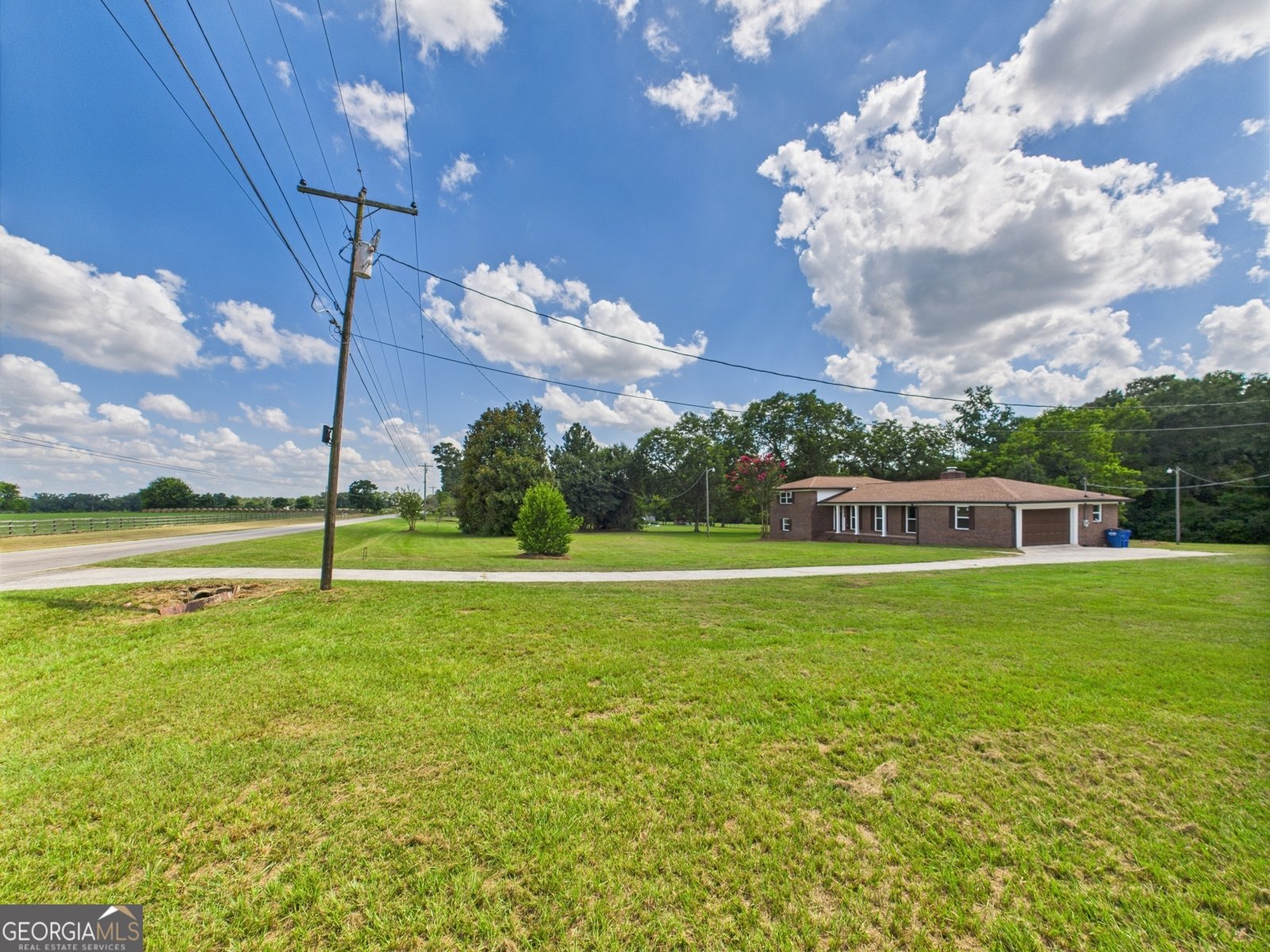 4009 Rogers Road Lizella - 46