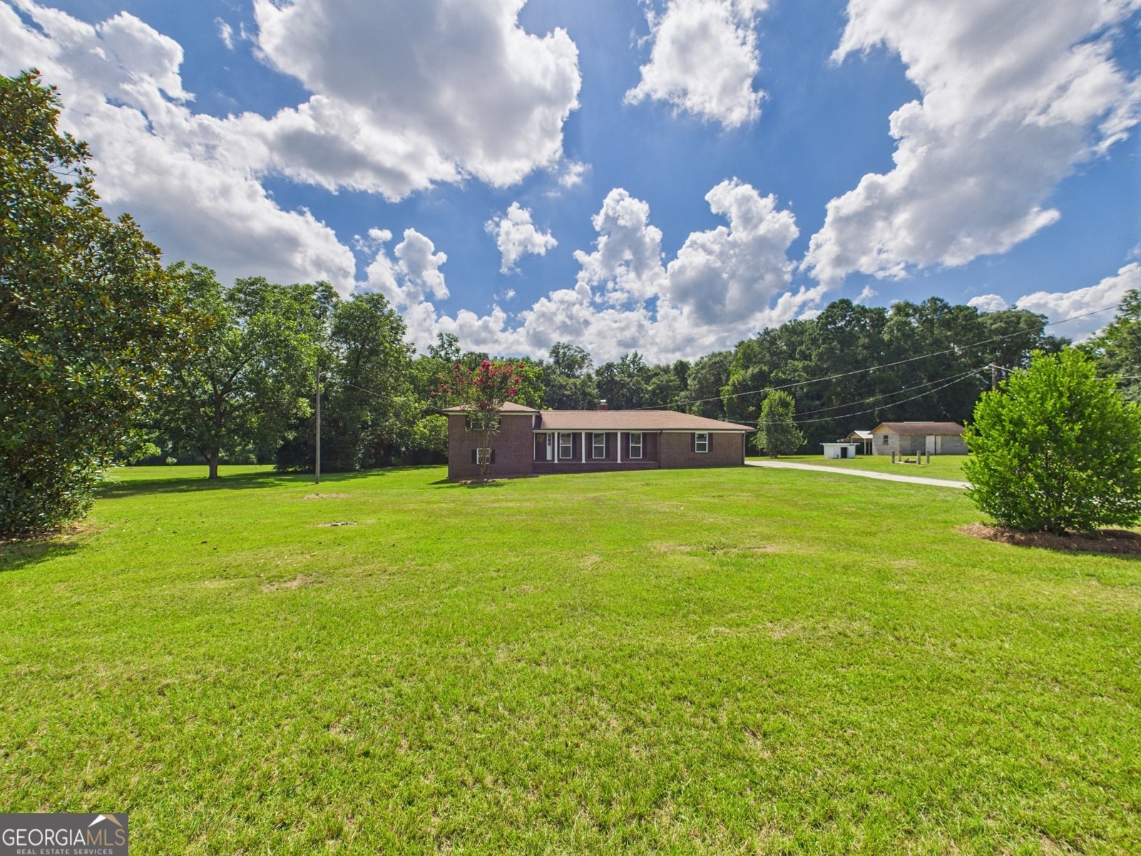 4009 Rogers Road Lizella - 47