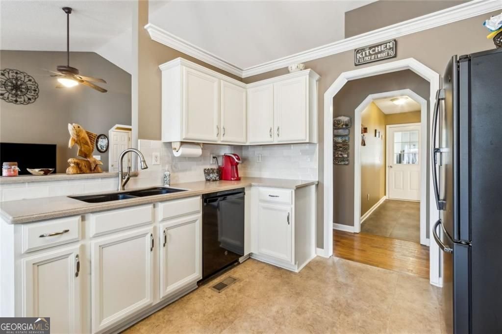 22 Barrington Lane Lane Hiram - 20