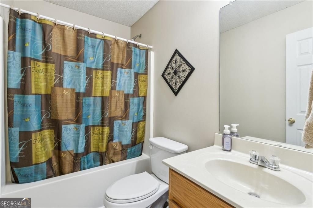 22 Barrington Lane Lane Hiram - 34