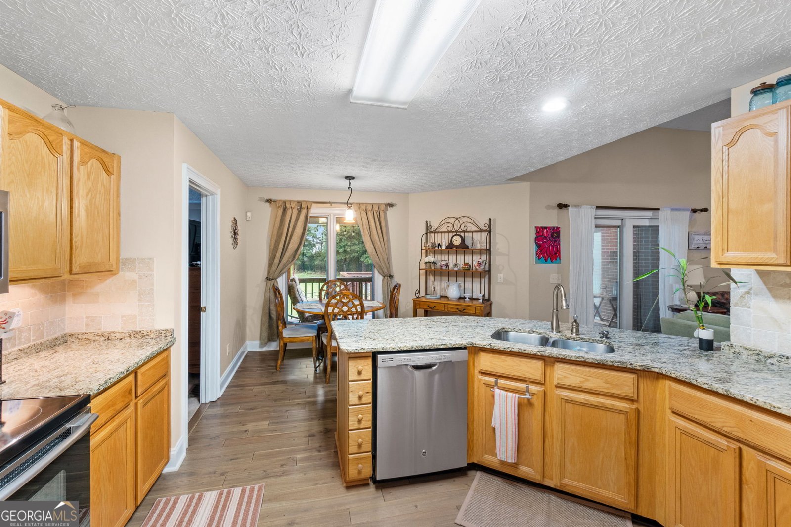 601 Wellington Drive Winder - 18