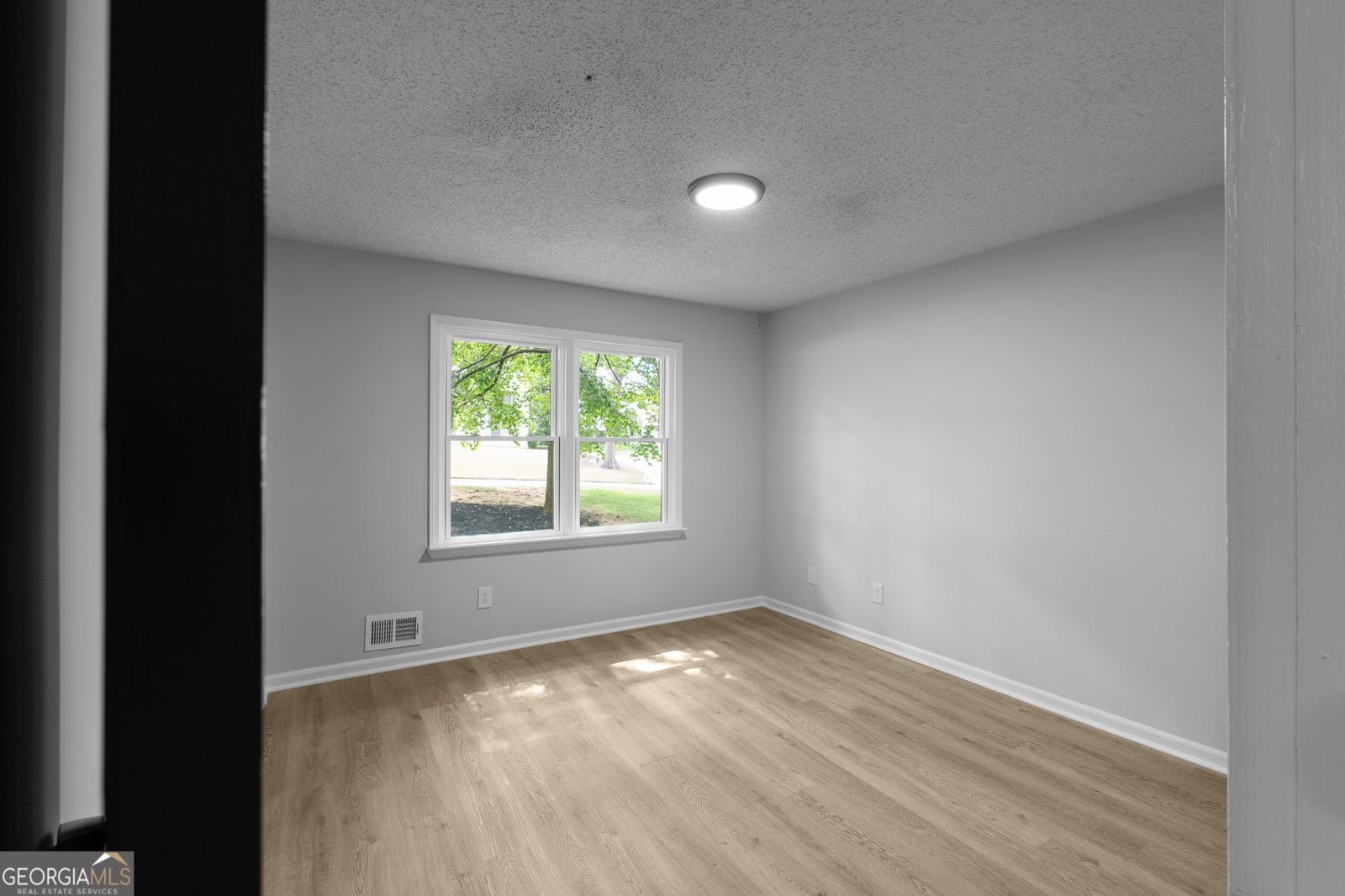 3511 Flint Ave Ellenwood - 27