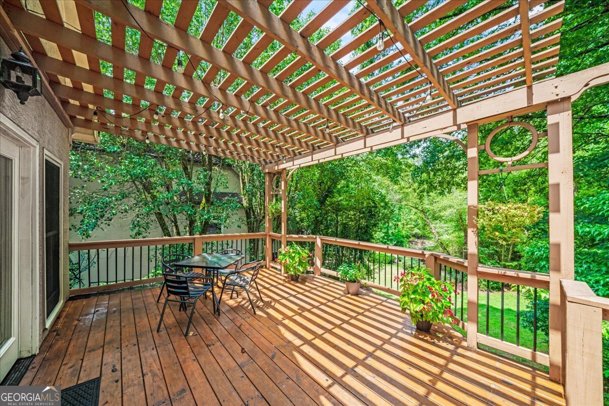 5640 Sandown Way Johns Creek - 1