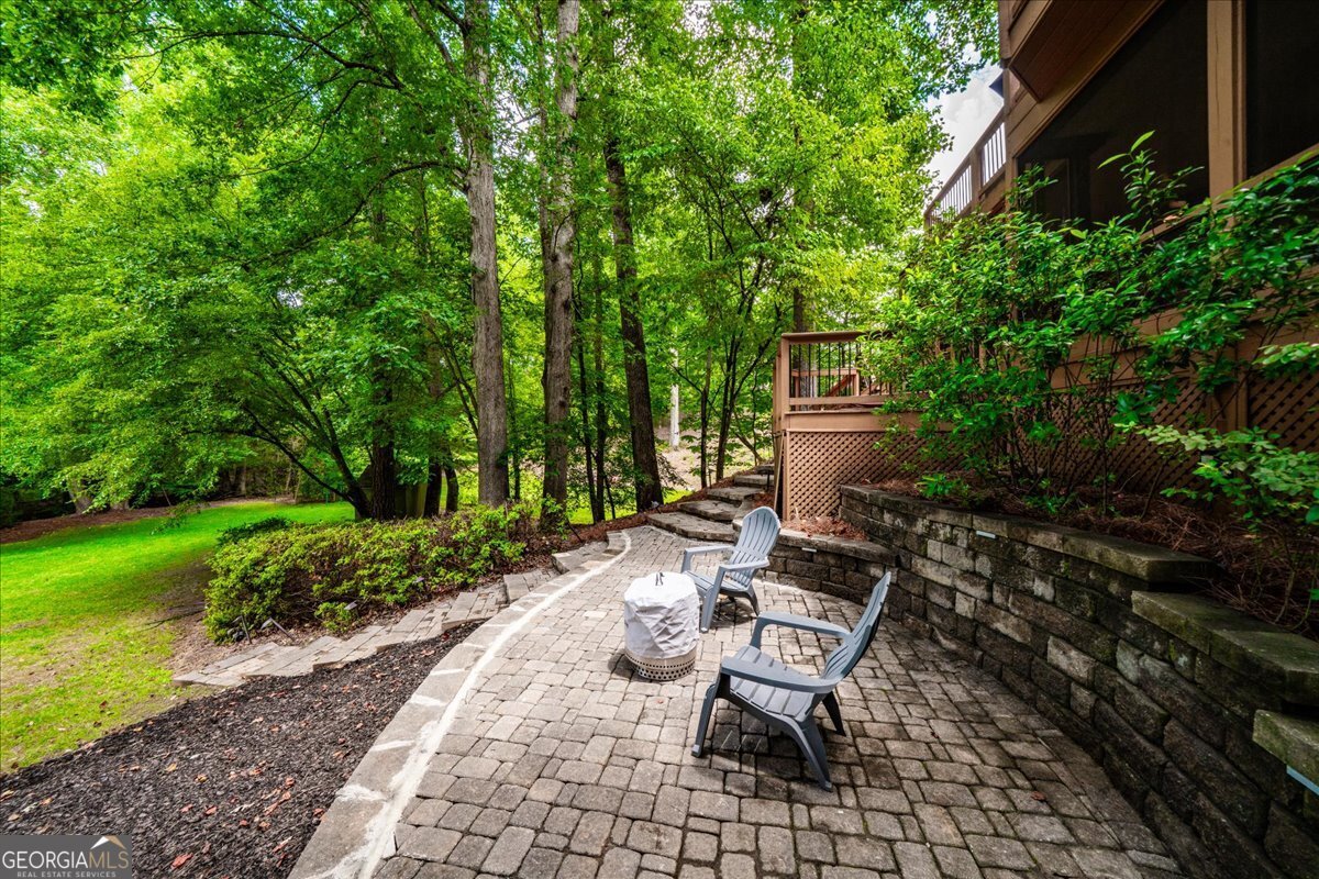 5640 Sandown Way Johns Creek - 5