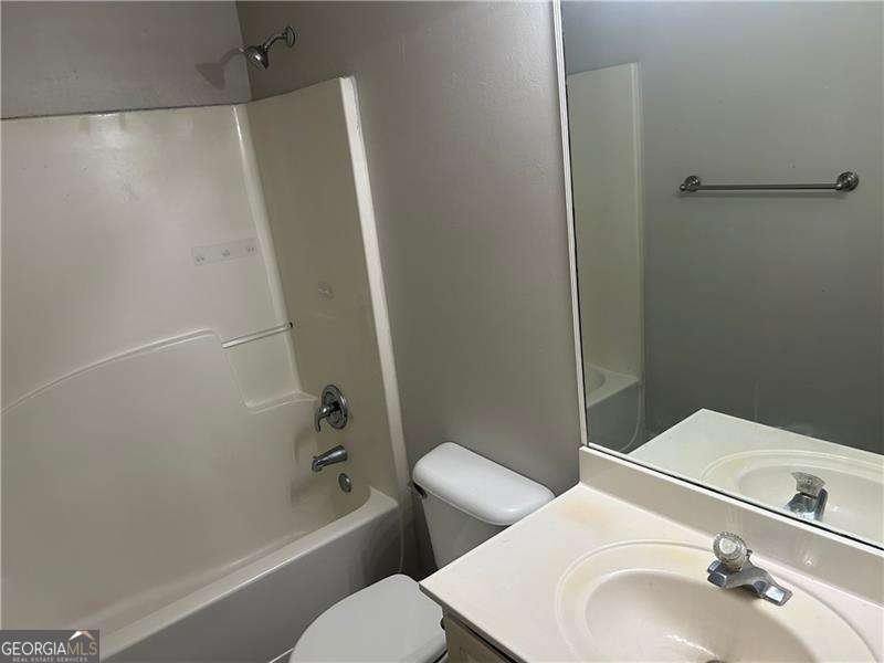 2350 Lake Royale Drive Riverdale - 17