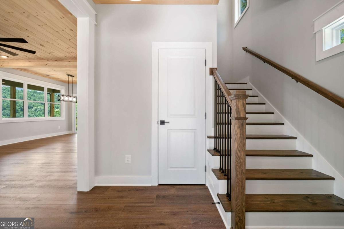 1374 Foxhound Trail Ranger - 11
