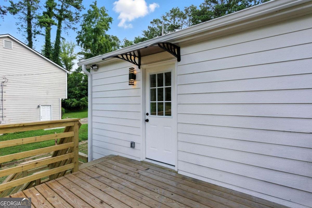 4996 Hunters Cove Drive Acworth - 1