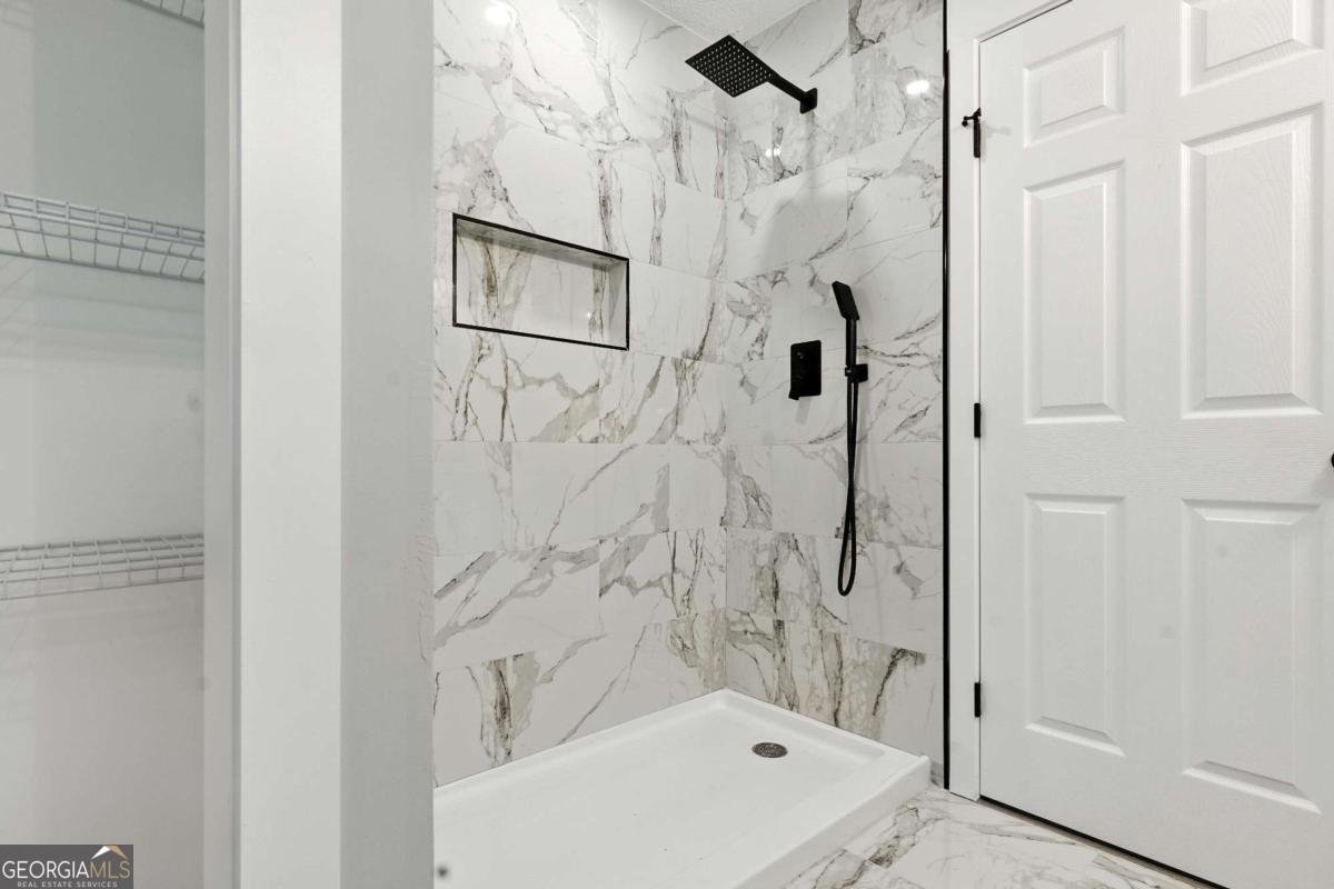 4996 Hunters Cove Drive Acworth - 15