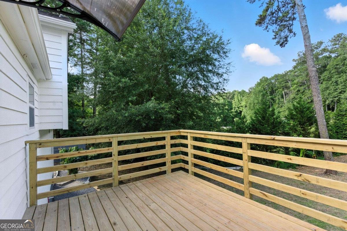 4996 Hunters Cove Drive Acworth - 2