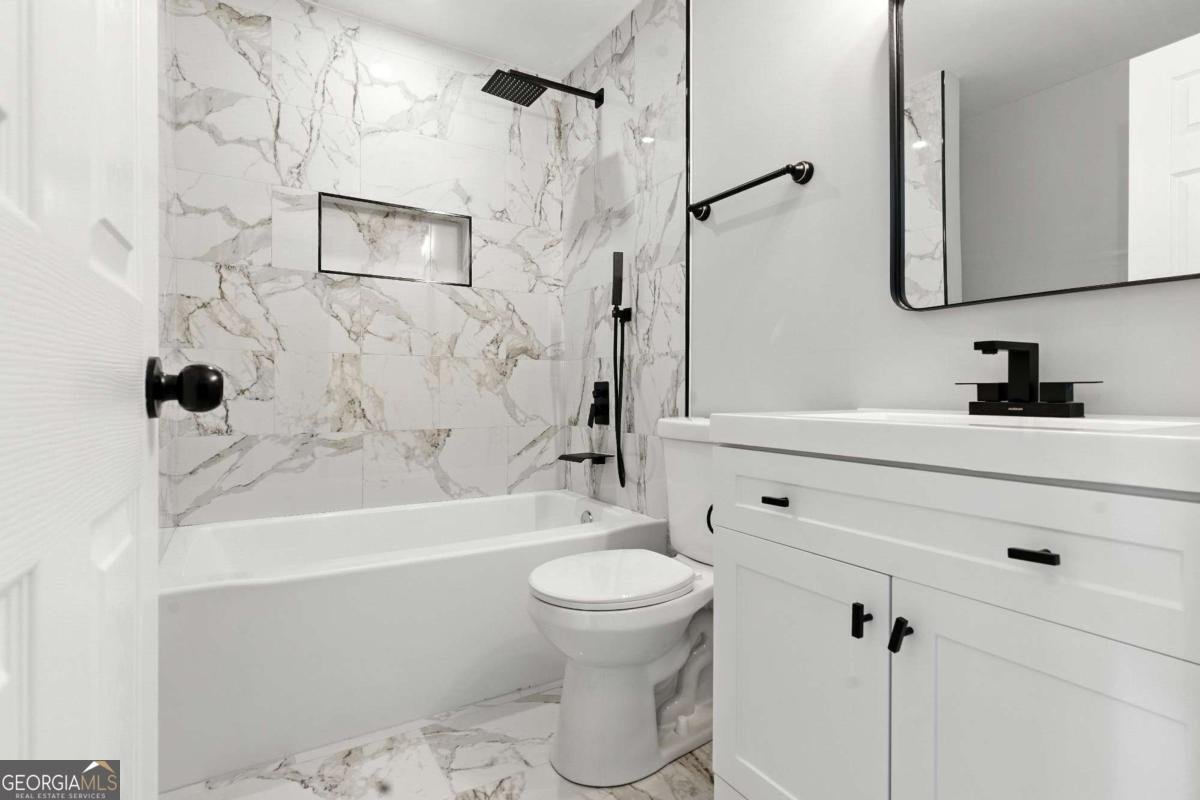 4996 Hunters Cove Drive Acworth - 23