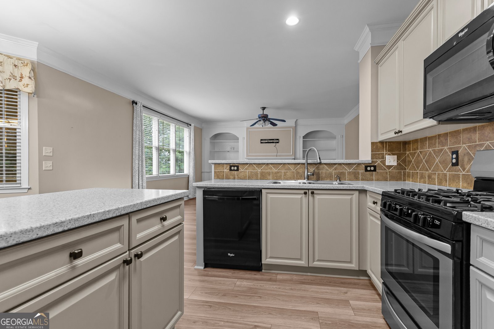 6479 Mobilis Court Sugar Hill - 15
