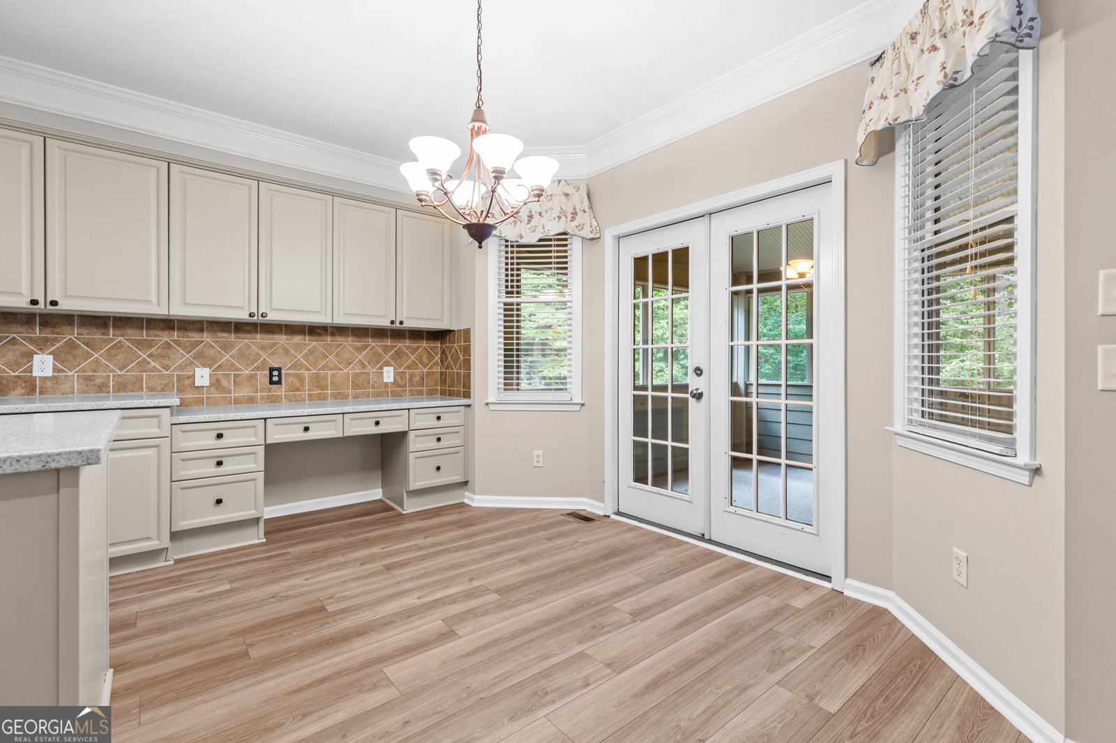 6479 Mobilis Court Sugar Hill - 9