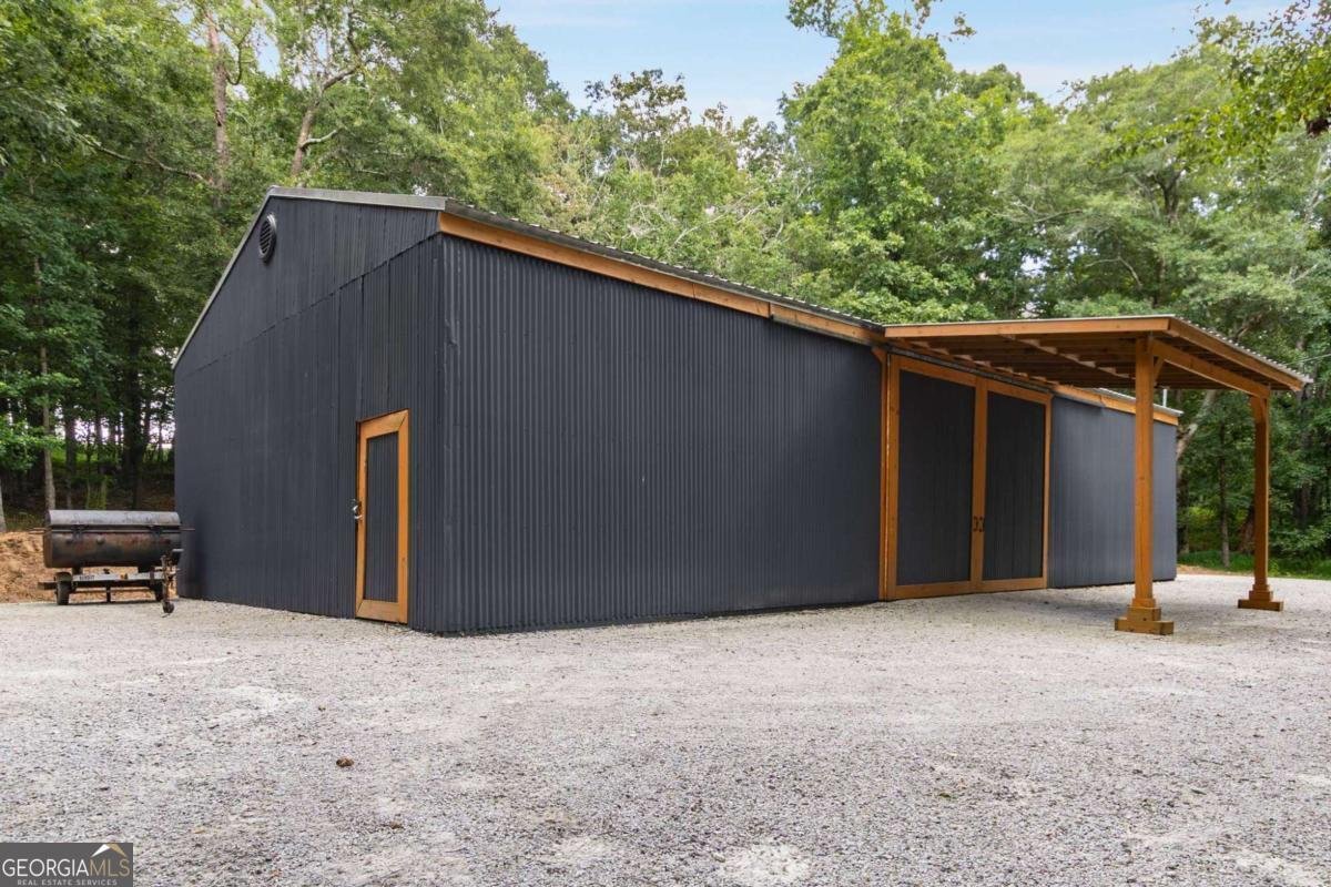 4375 Peckerwood Road Gillsville - 38