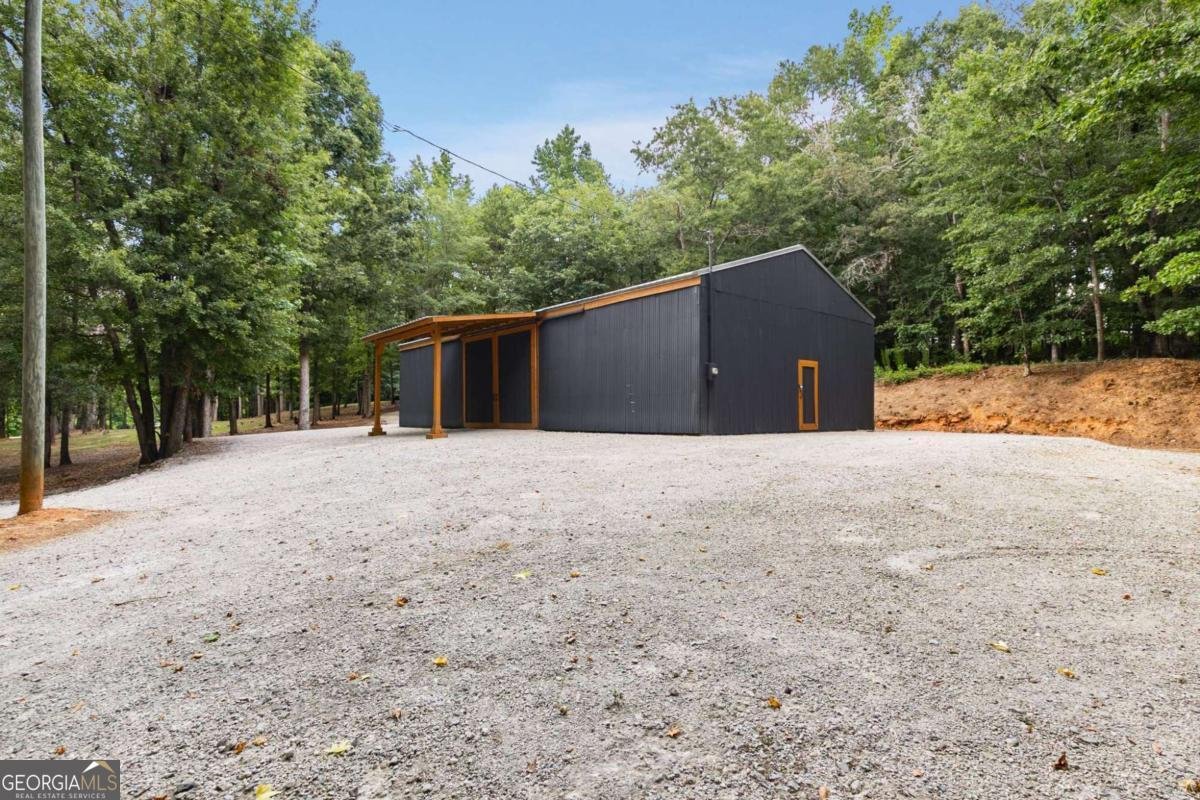 4375 Peckerwood Road Gillsville - 39