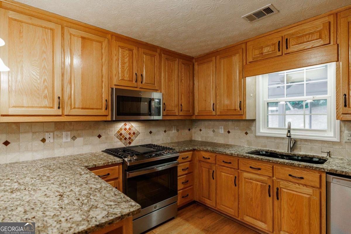 2249 Cluster Lane Grayson - 15