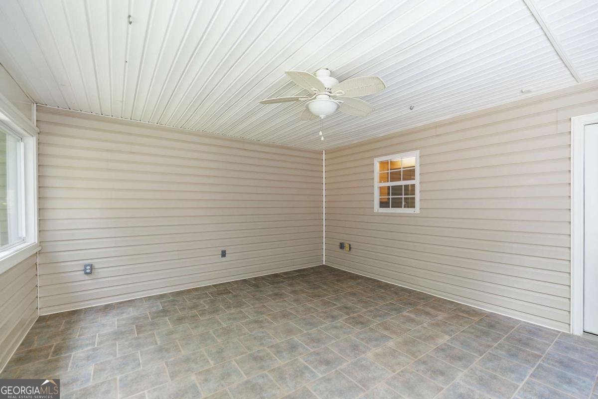 2249 Cluster Lane Grayson - 34