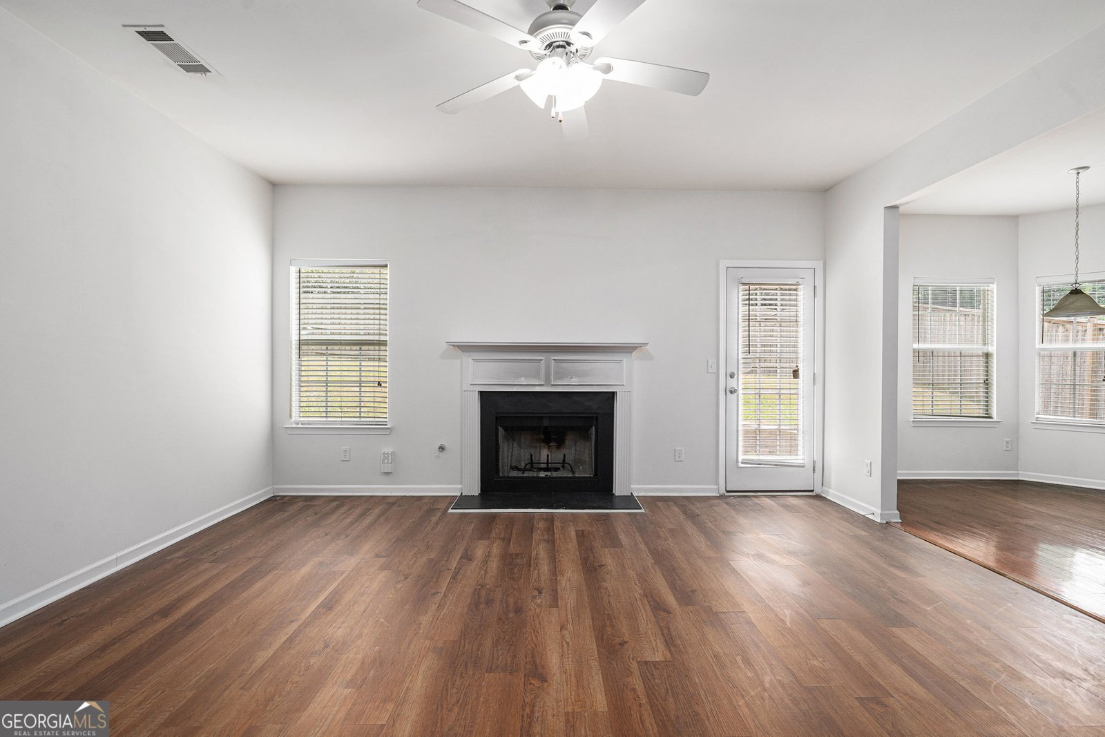 6037 Hemperly Road Atlanta - 22
