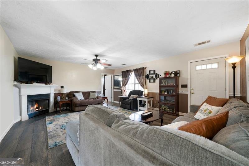 210 Diamond Court Carrollton - 8
