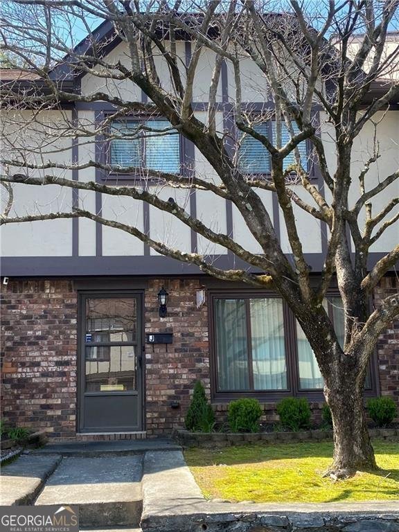 1194 Ashborough Drive Marietta - 1