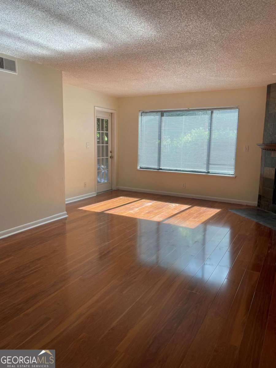 33 FINCH Trail Atlanta - 4