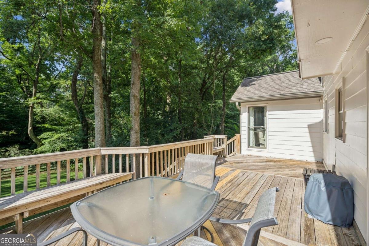 1033 Pine Grove Drive Alpharetta - 18