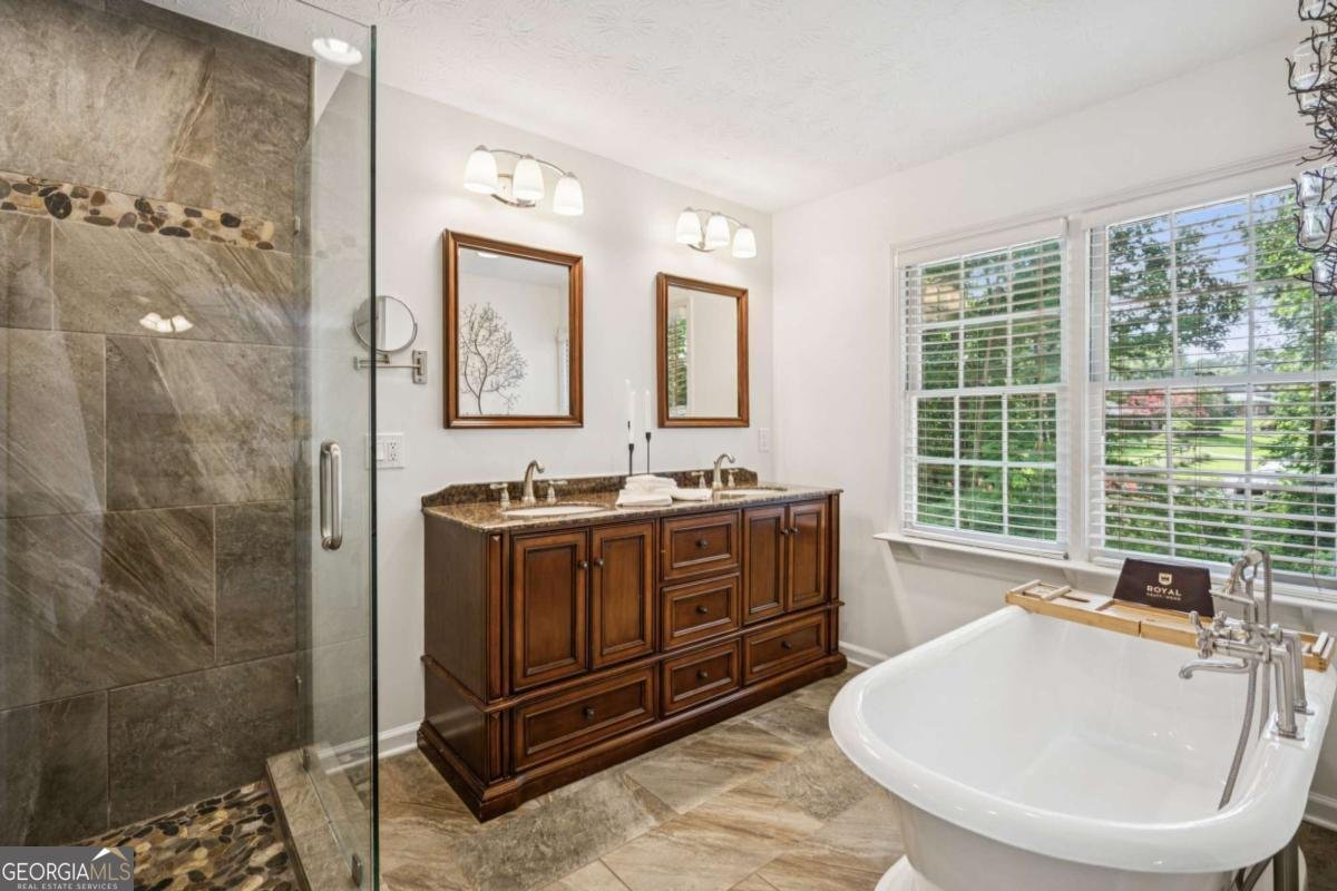 1033 Pine Grove Drive Alpharetta - 22