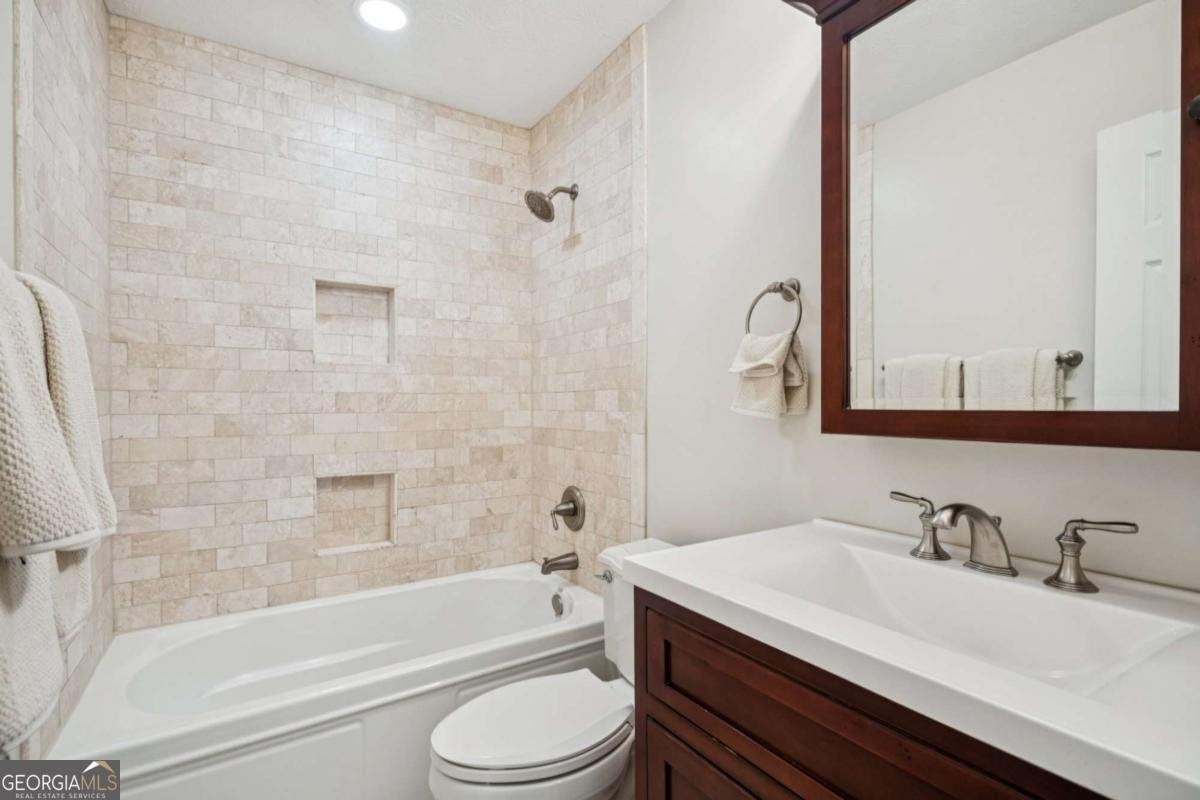 1033 Pine Grove Drive Alpharetta - 26