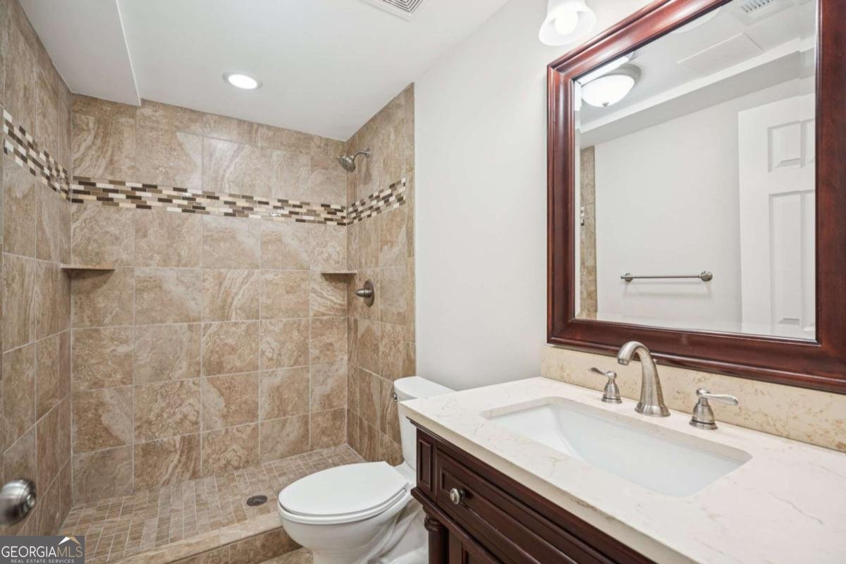 1033 Pine Grove Drive Alpharetta - 31