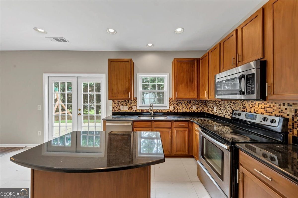 660 Maple Crest Drive Lawrenceville - 11