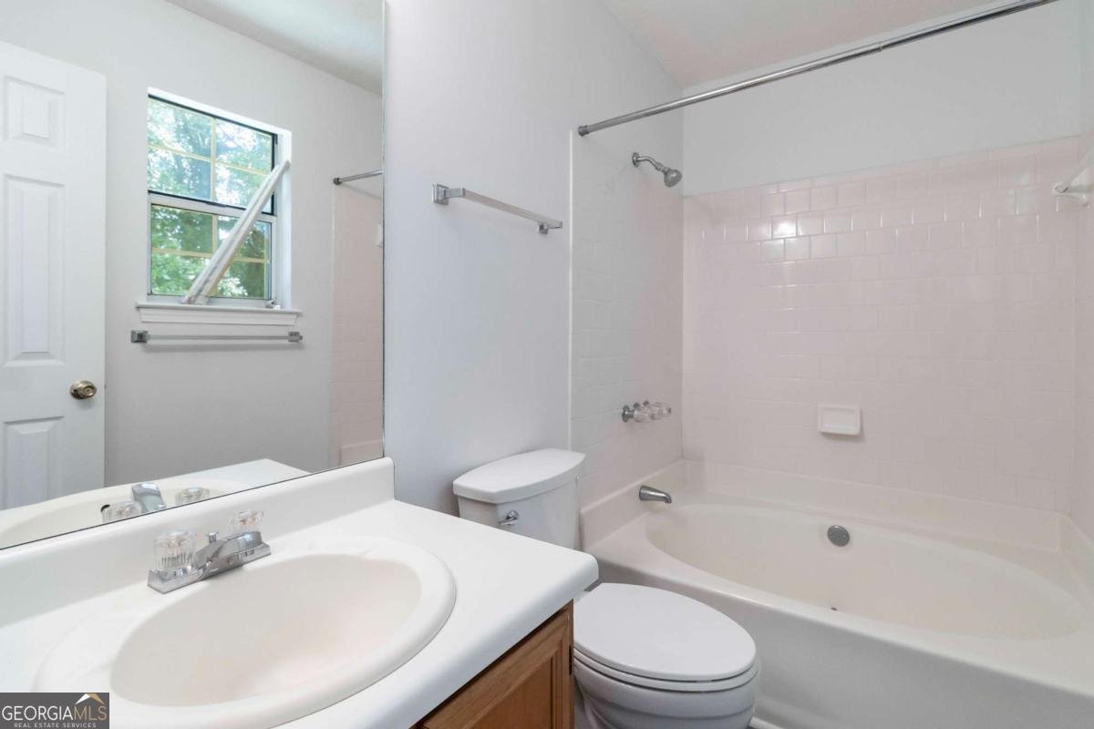 3488 Carriage Way Atlanta - 3