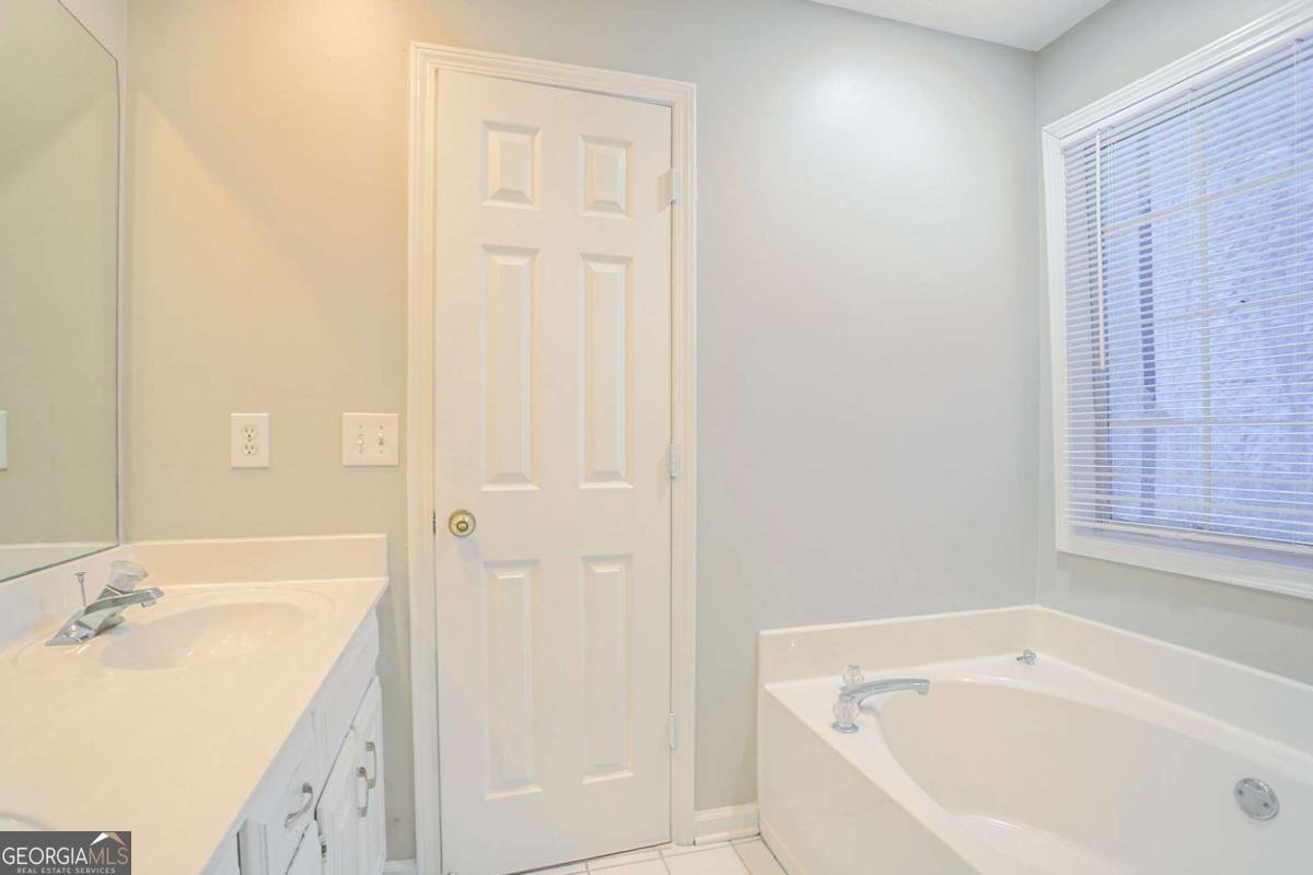 930 Thornwood Circle Covington - 29