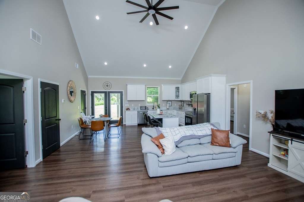 20735 Main Street Ranburne - 4