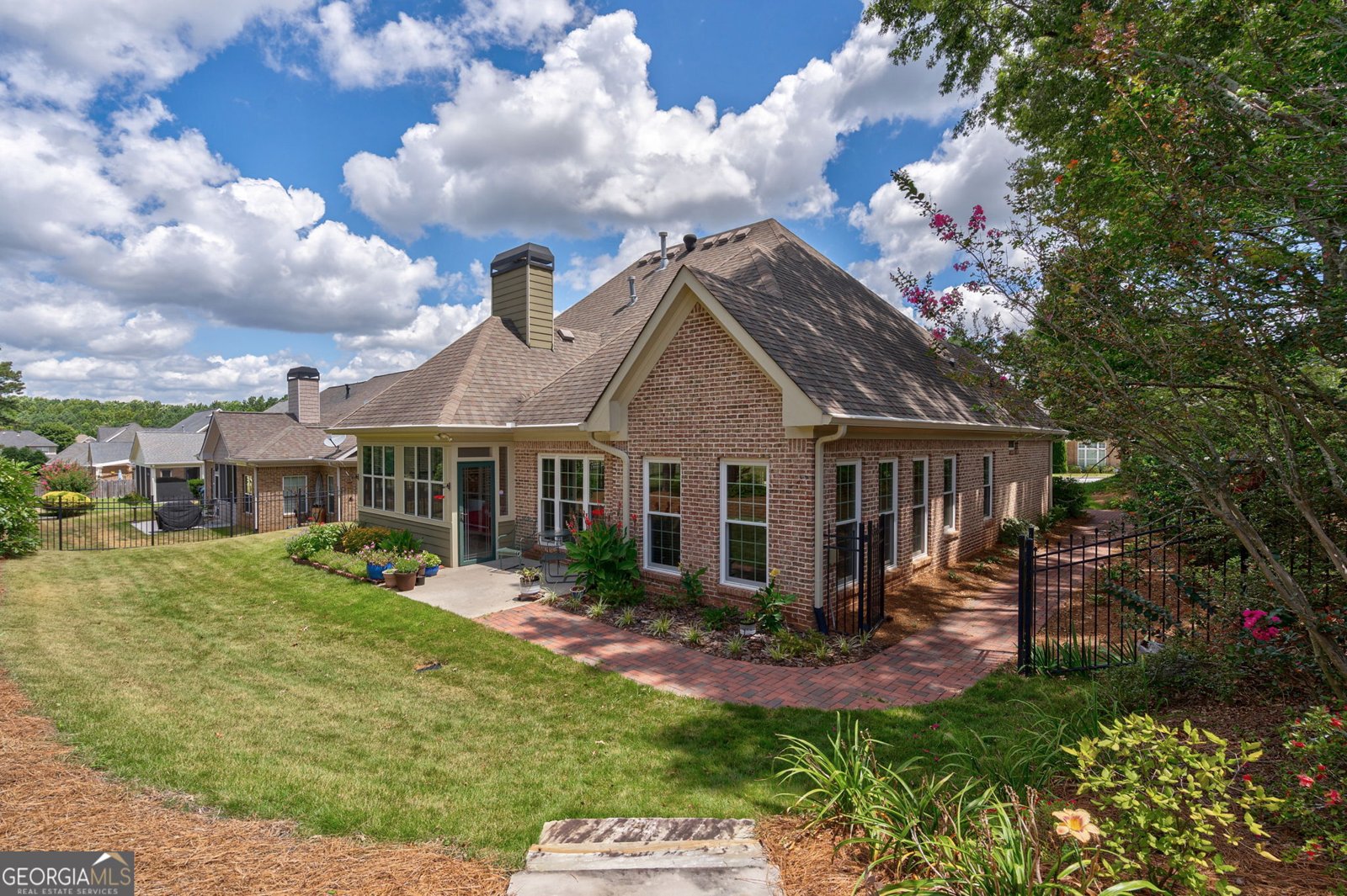 2661 White Rose Drive Loganville - 43